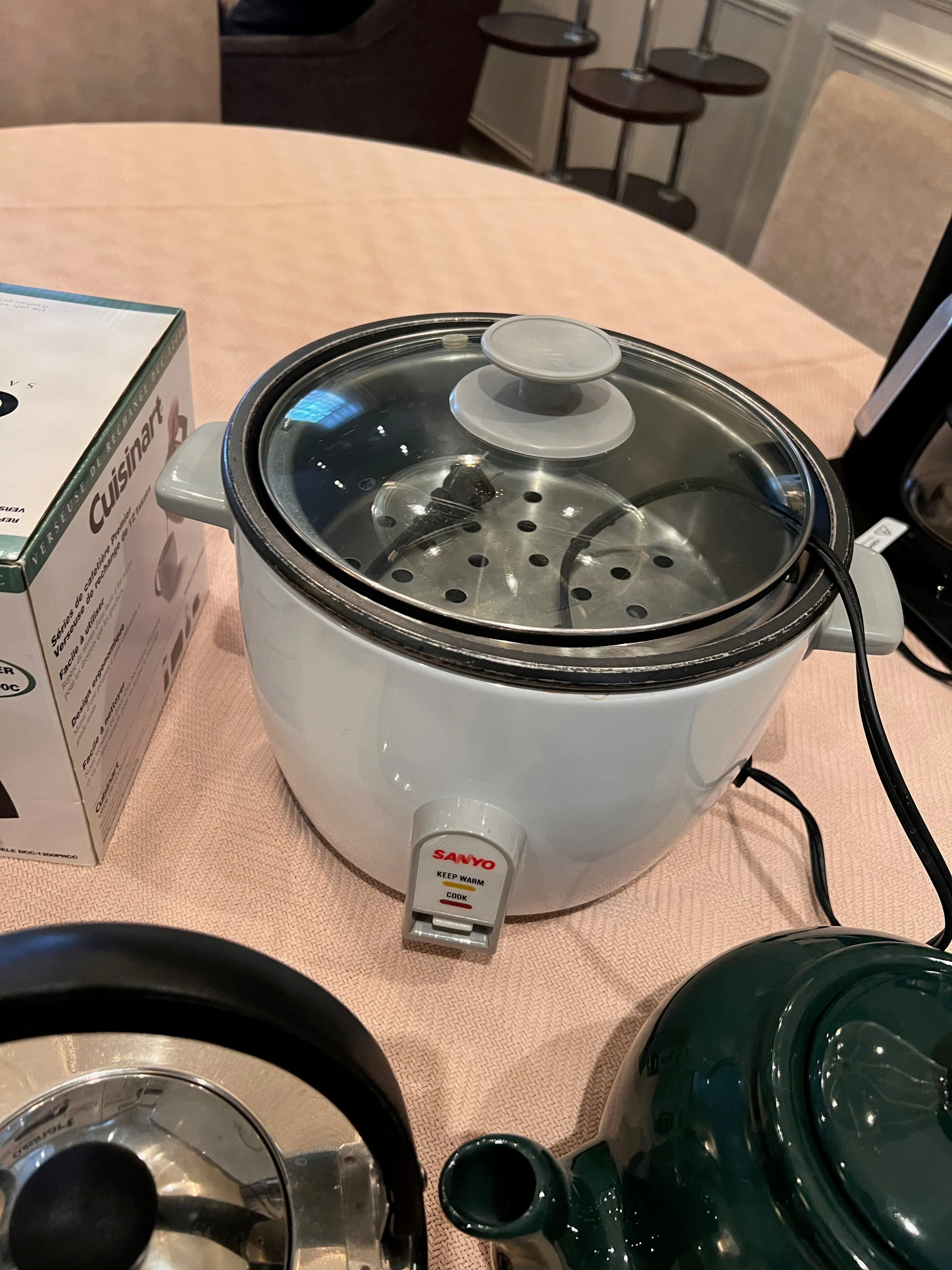 3 Kettles, BRAND NEW Coffee Carafe   Rice Cooker LOT