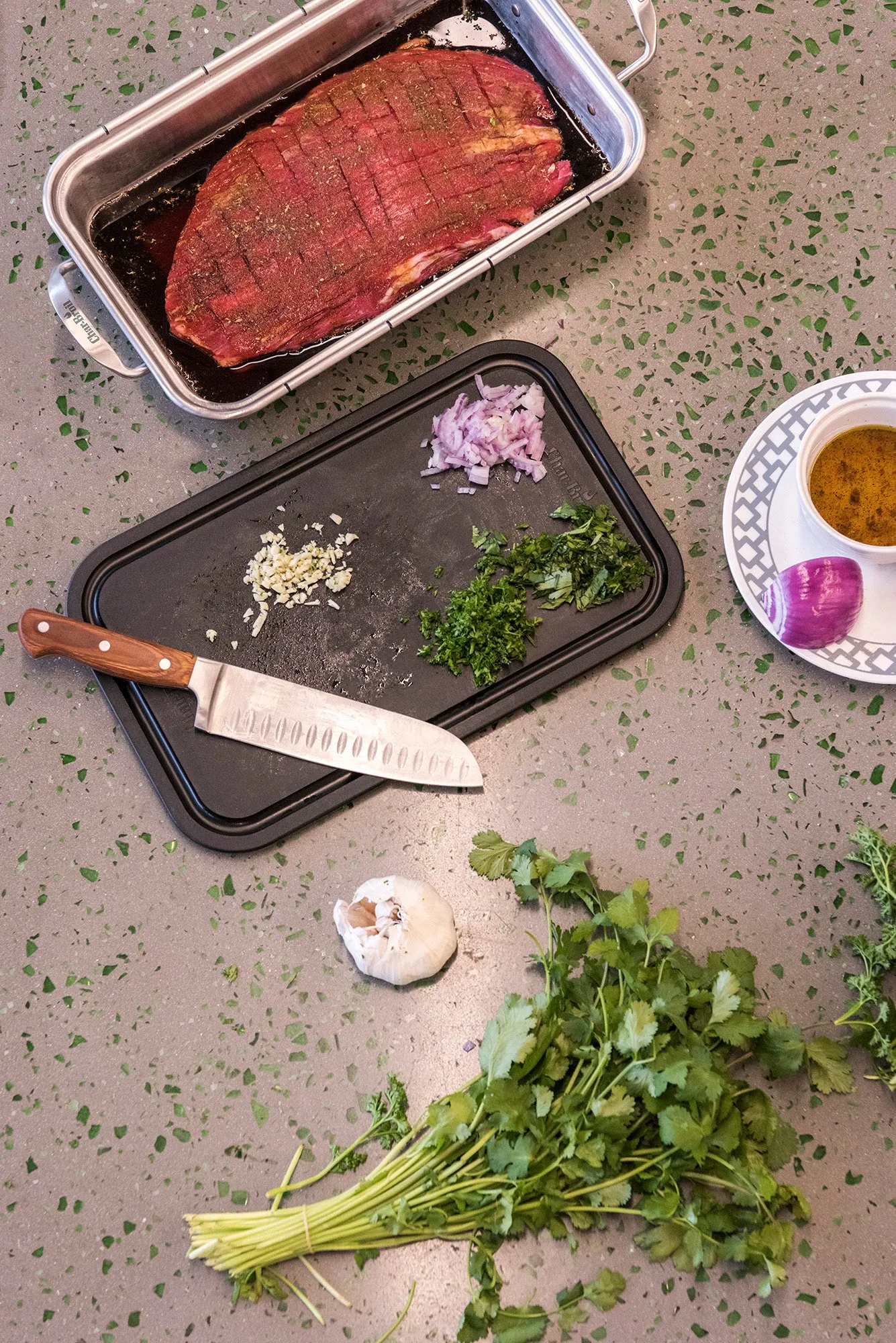 BBQ Grill  Deep Dish & Cutting Board