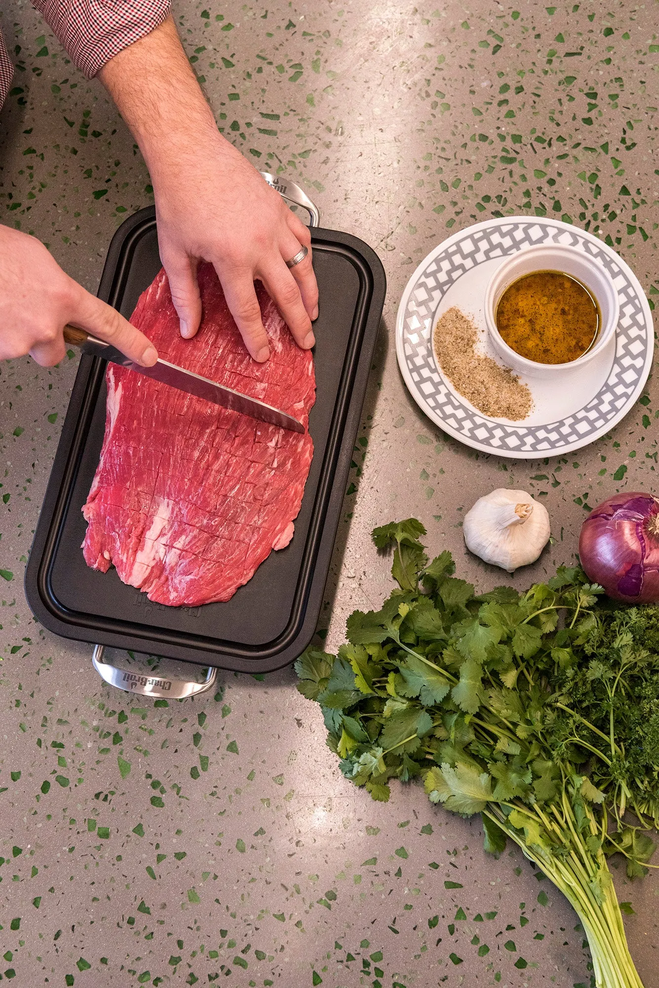 BBQ Grill  Deep Dish & Cutting Board