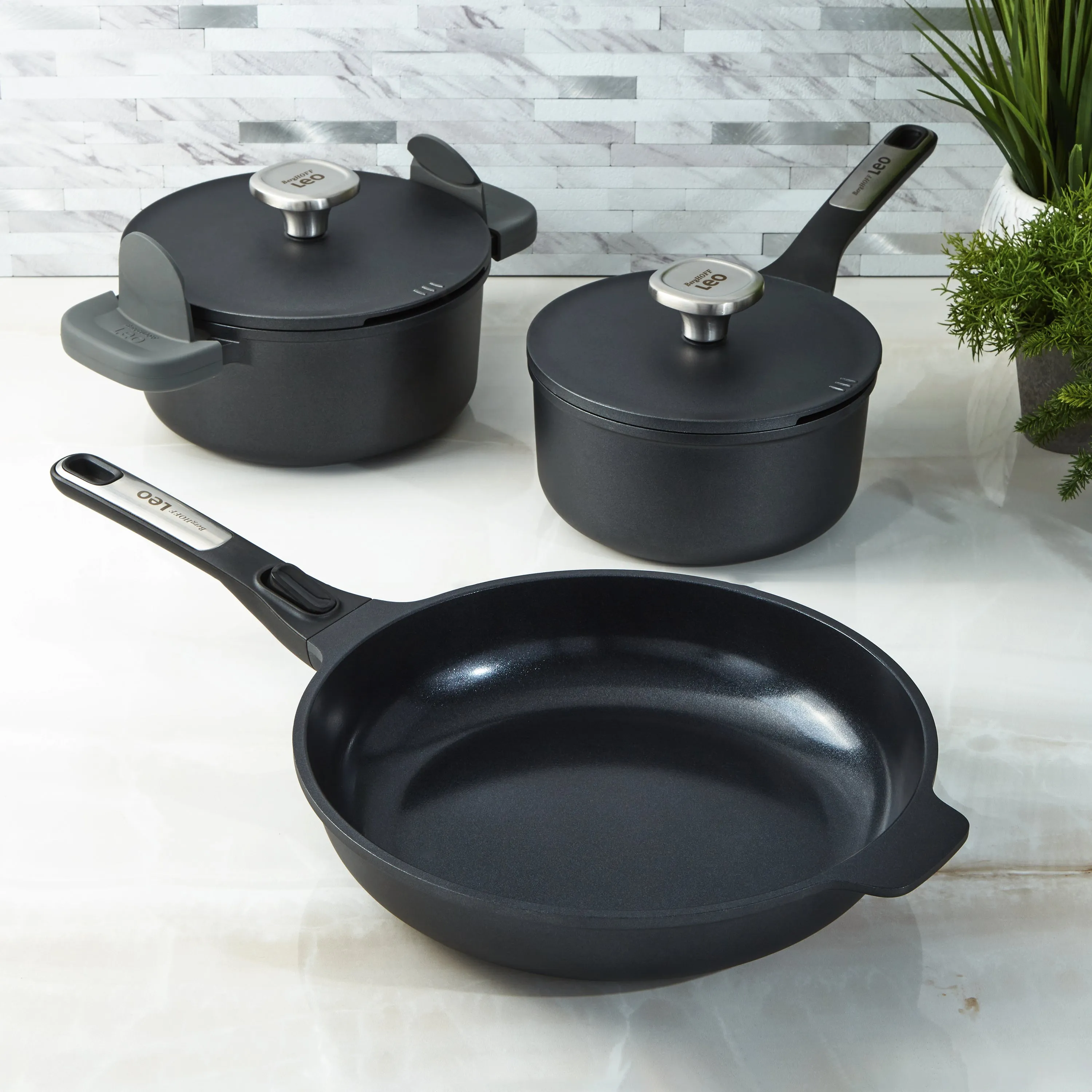 BergHOFF Leo Phantom 5pc Nonstick Ceramic Cookware Set, Recycled