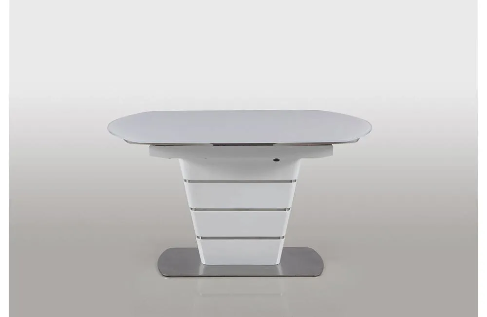 Dorotea Dining Table