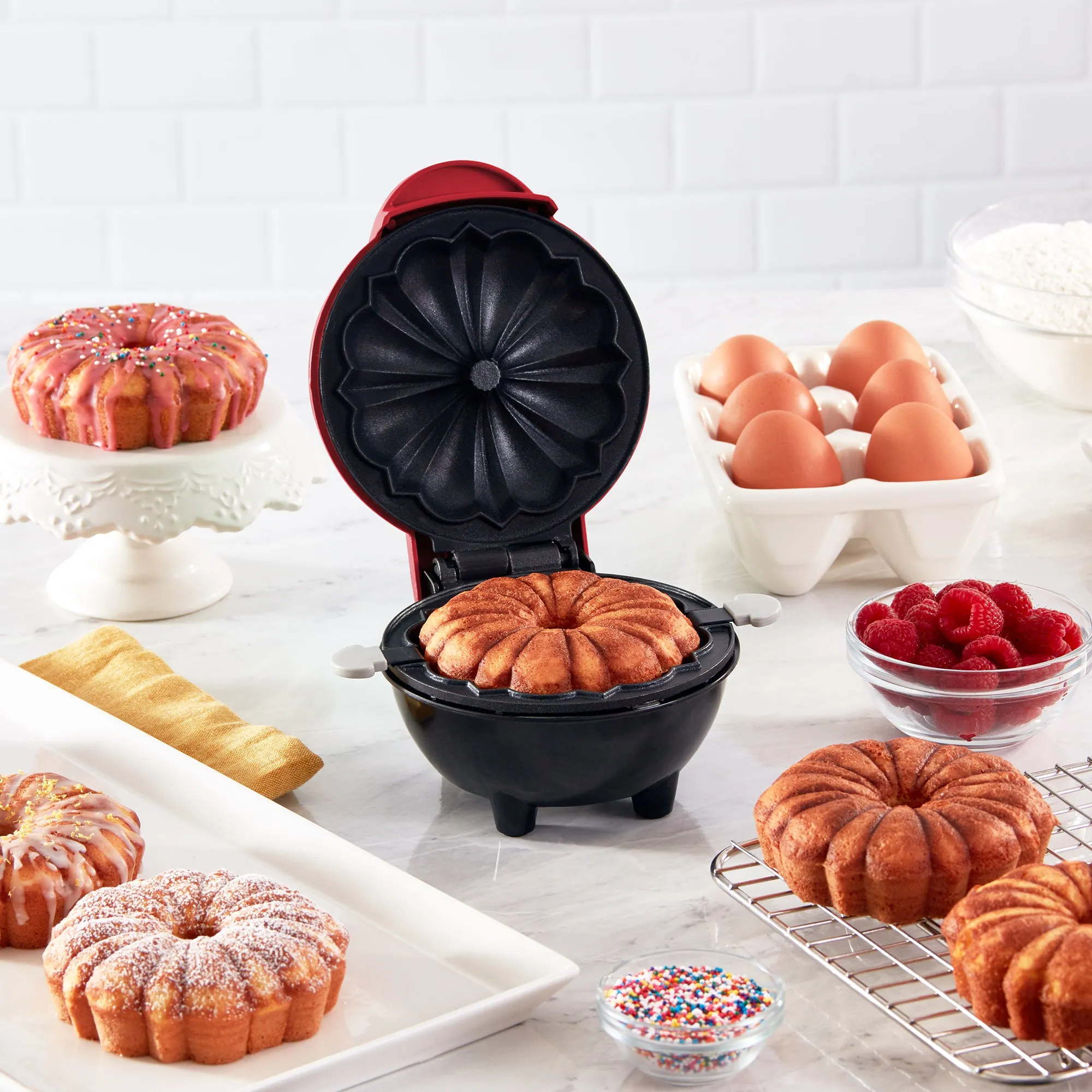 Mini Bundt® Cake Maker