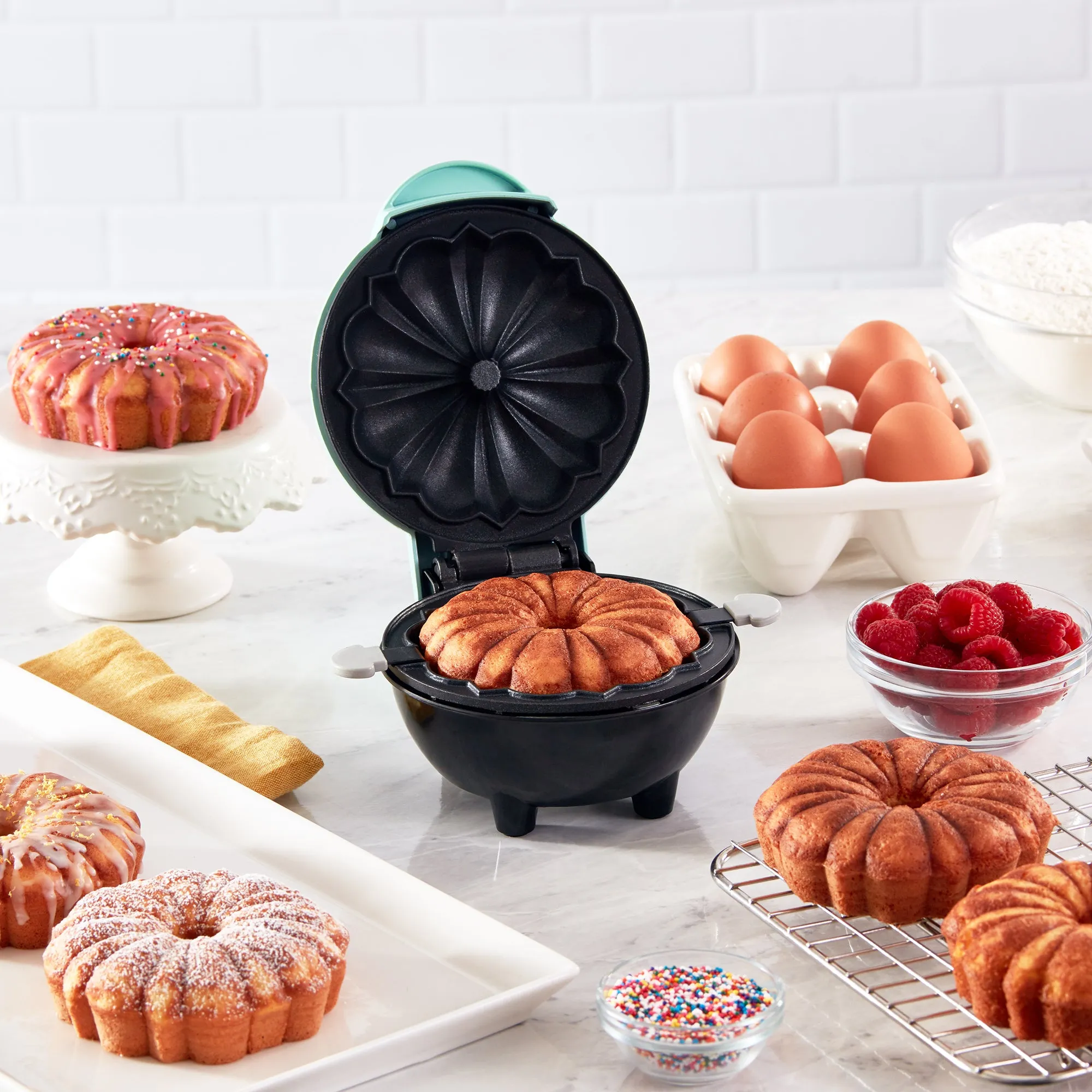 Mini Bundt® Cake Maker